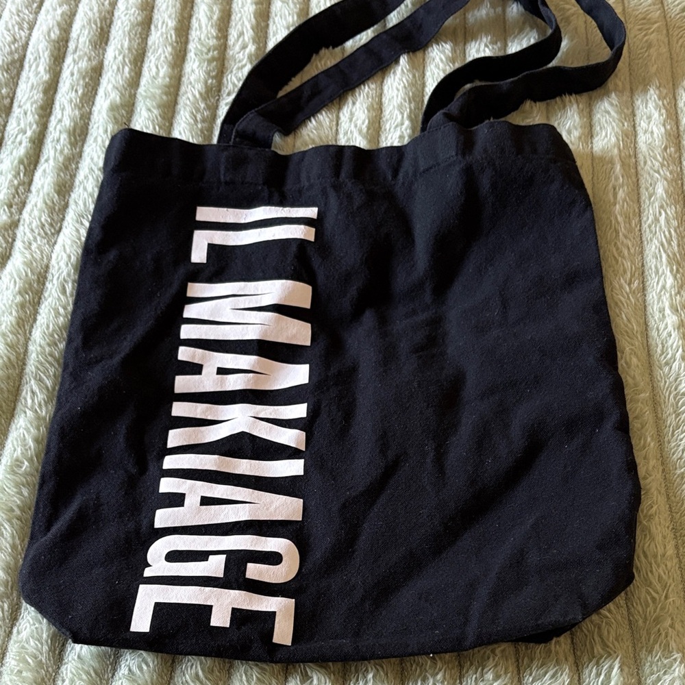 ❇️SALE❇️IL MAKIAGE Black bag